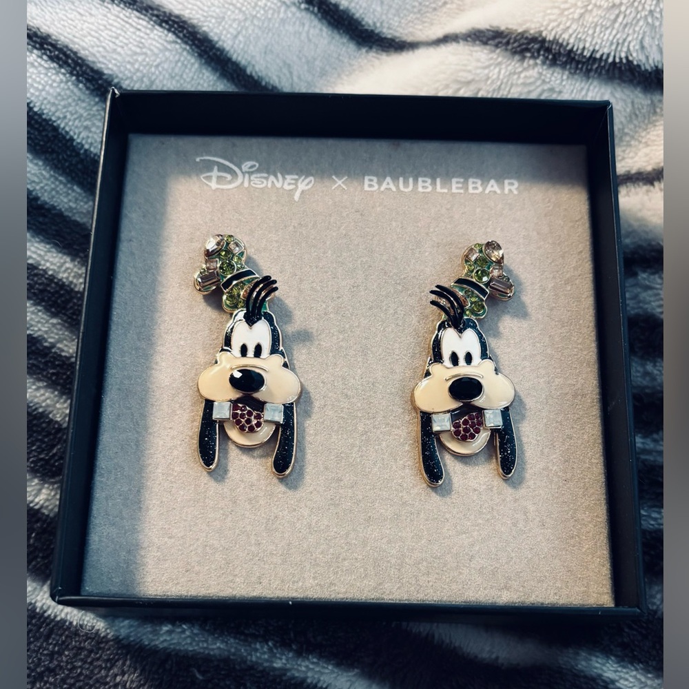 New In Box xGoofy BaubleBar Disney Statement Earrings